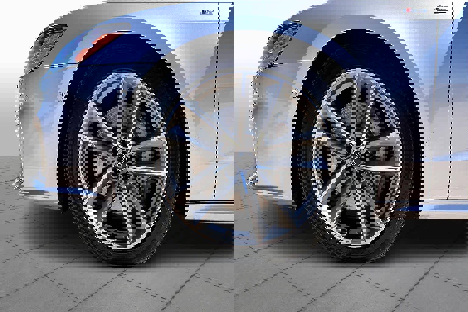 Used 2021 Audi A7 e Prestige w/ Prestige Package image 11