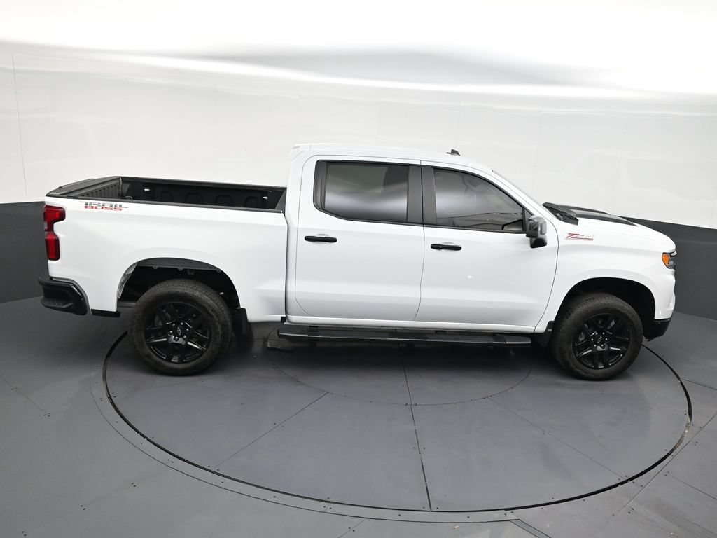 Used 2025 Chevrolet Silverado 1500 LT Trail Boss w/ LT Trail Boss Premium Package AWD/4WD image 14