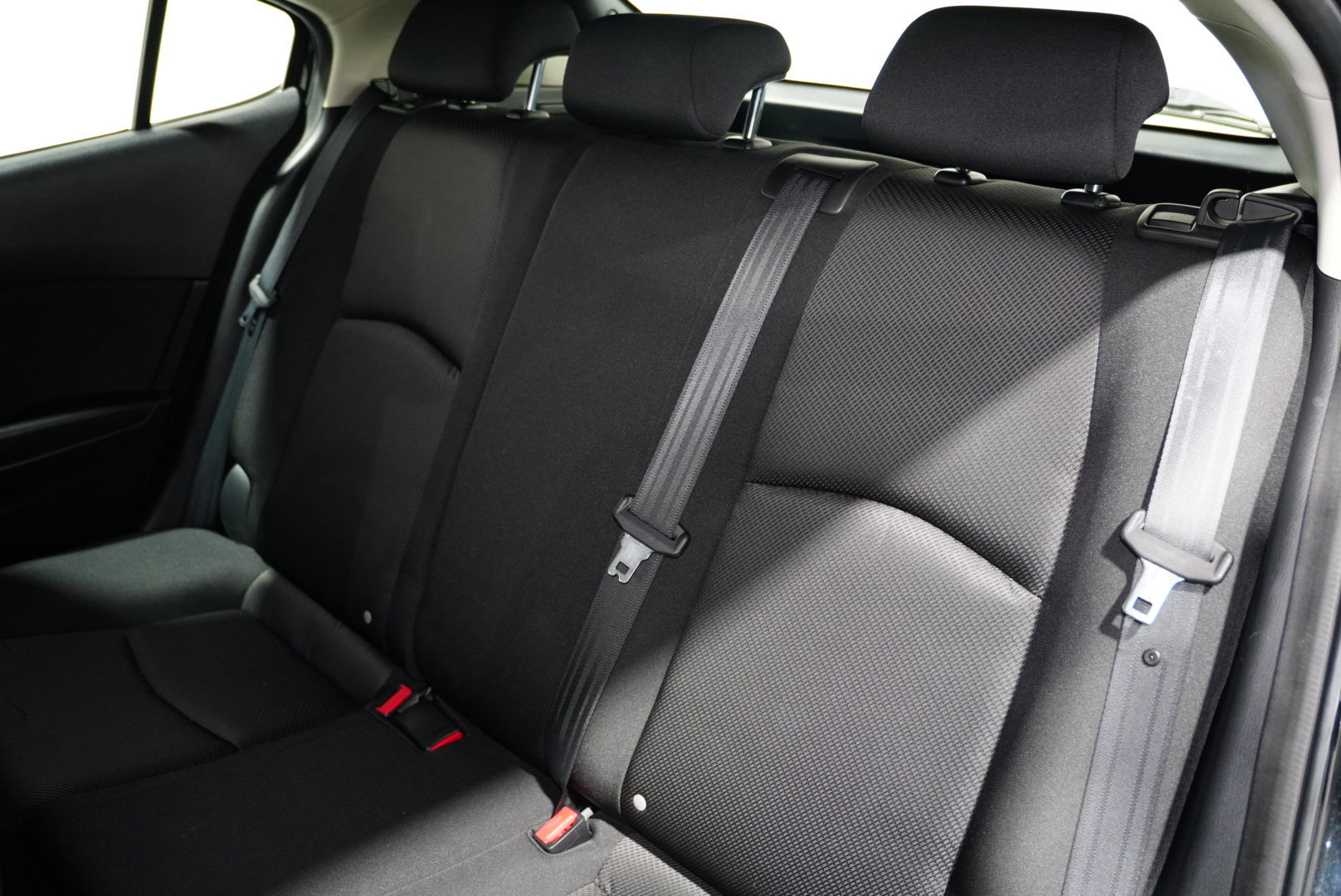 Used 2018 MAZDA MAZDA3 Sport image 17