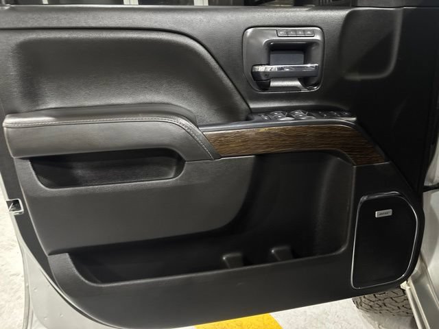 Used 2019 GMC Sierra 3500 Denali w/ Duramax Plus Package AWD/4WD image 11