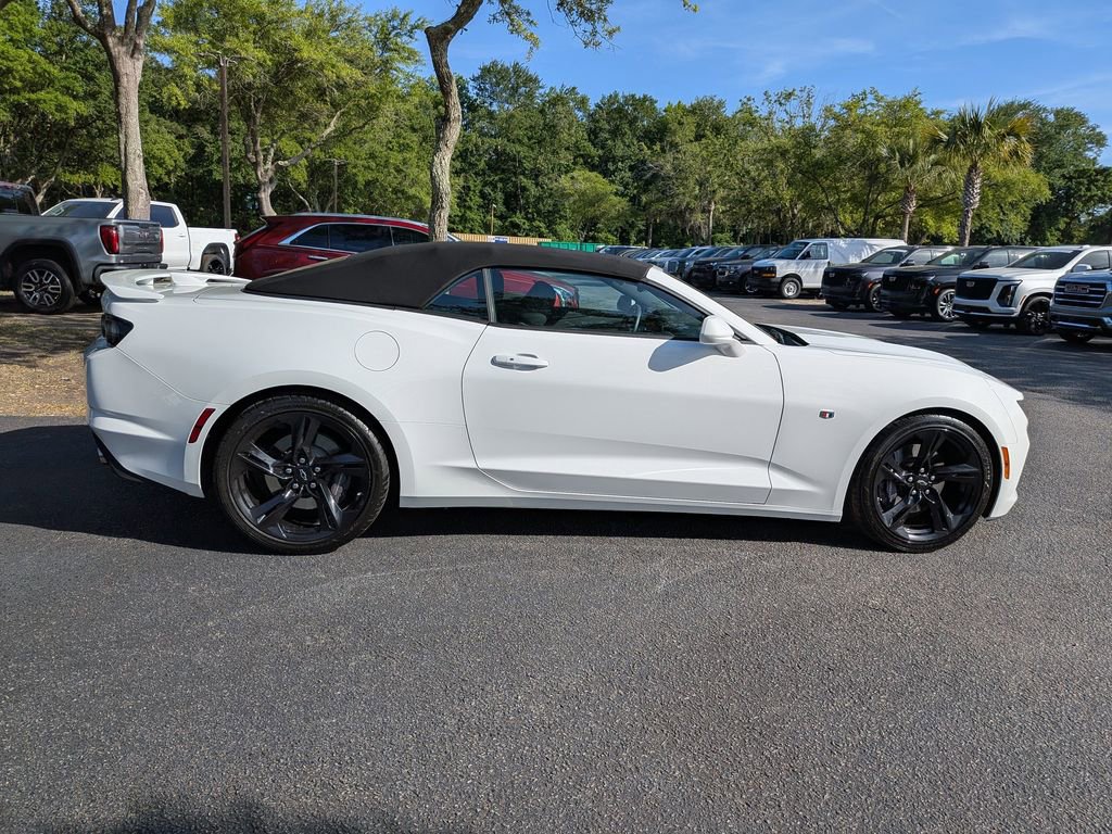 Used 2020 Chevrolet Camaro SS RWD image 2
