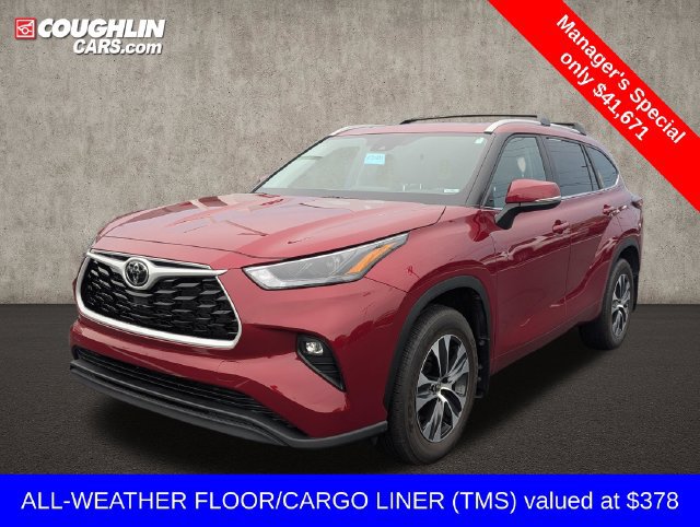 Used 2025 Toyota Highlander XLE AWD/4WD image 4