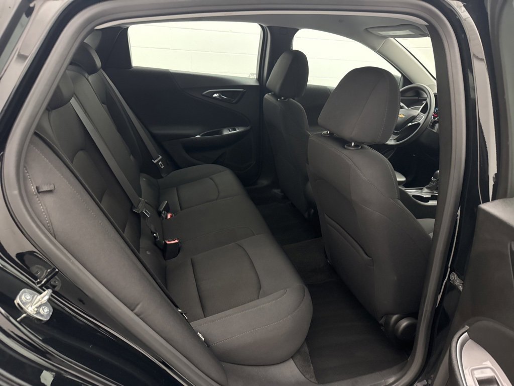 Used 2024 Chevrolet Malibu LS image 28