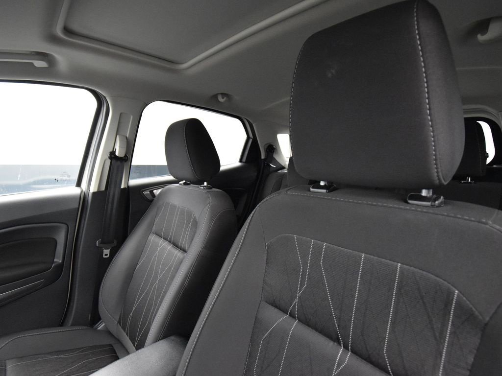 Used 2021 Ford EcoSport SE image 14