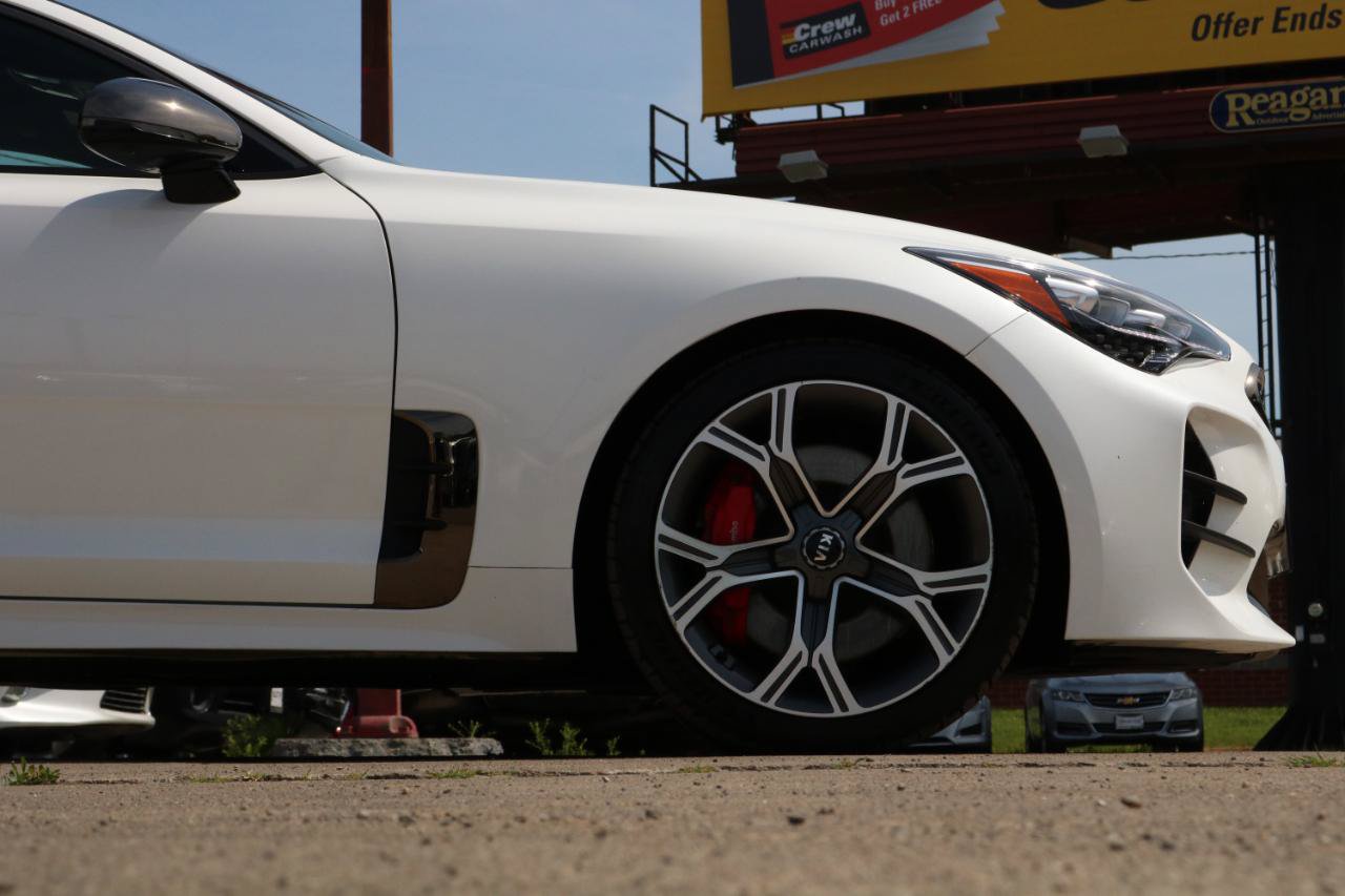 Used 2020 Kia Stinger GT2 AWD/4WD image 9
