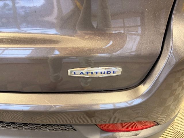Used 2023 Jeep Compass Latitude image 7
