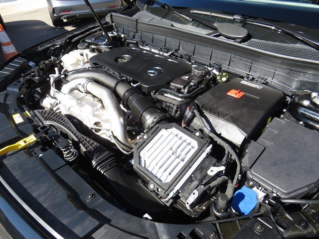 Used 2025 Mercedes-Benz GLB 250 4MATIC image 7