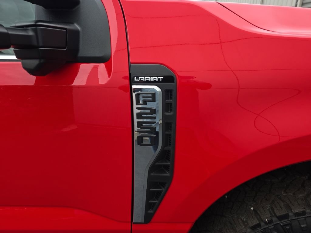 New 2026 Ford F250 Lariat w/ Tremor Off-Road Package AWD/4WD image 7