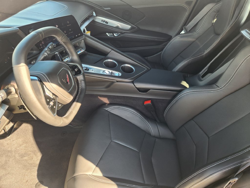 Used 2026 Chevrolet Corvette Stingray Coupe RWD image 13