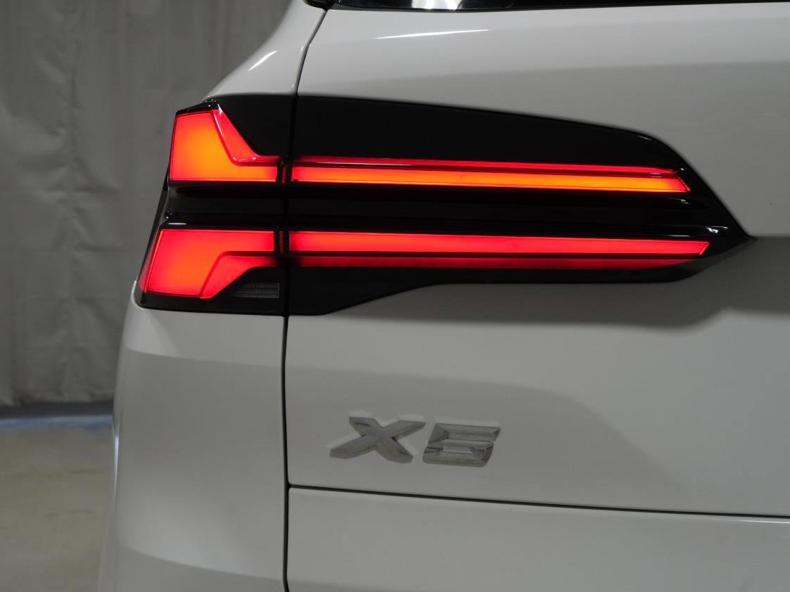 Certified 2024 BMW X5 xDrive40i w/ Premium Package image 35