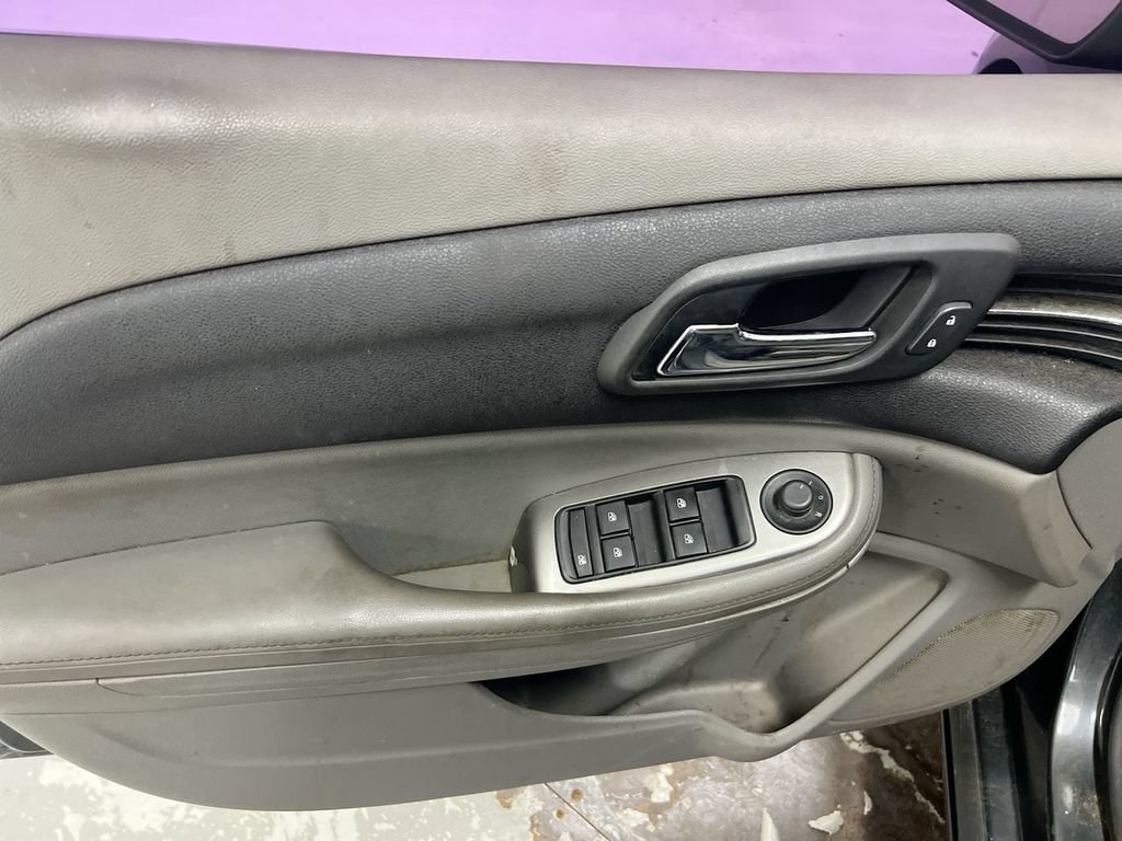 Used 2016 Chevrolet Malibu LS w/ Protection Package FWD image 18