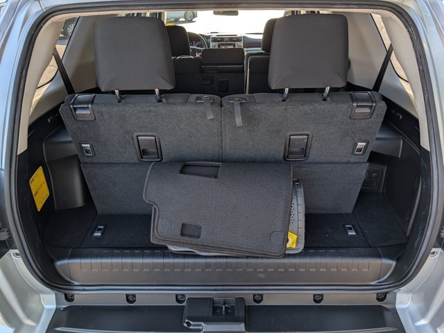 Used 2016 Toyota 4Runner SR5 RWD image 17