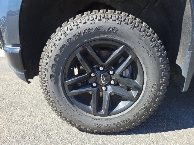 Used 2021 Chevrolet Silverado 1500 Custom Trail Boss w/ Safety Confidence Package AWD/4WD image 7