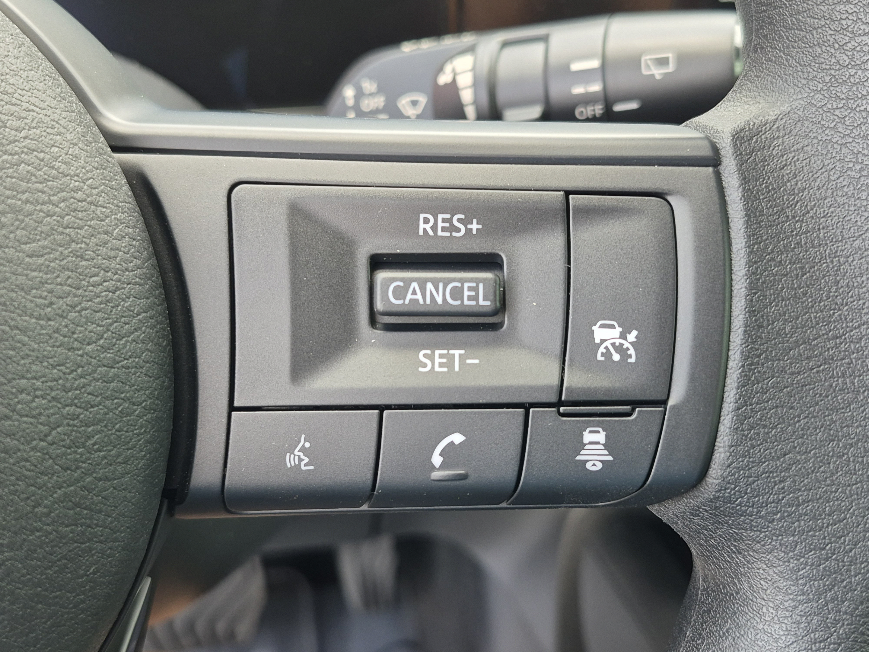 New 2026 Nissan Kicks S FWD image 29