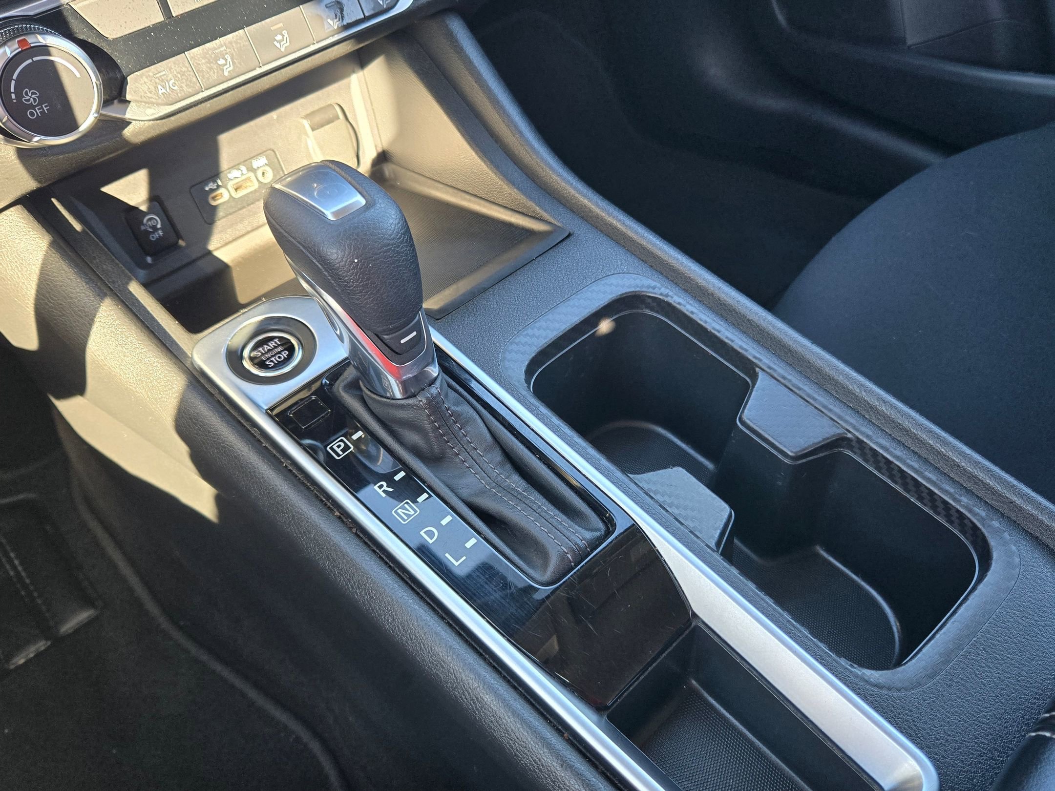 Used 2024 Nissan Sentra SV image 30