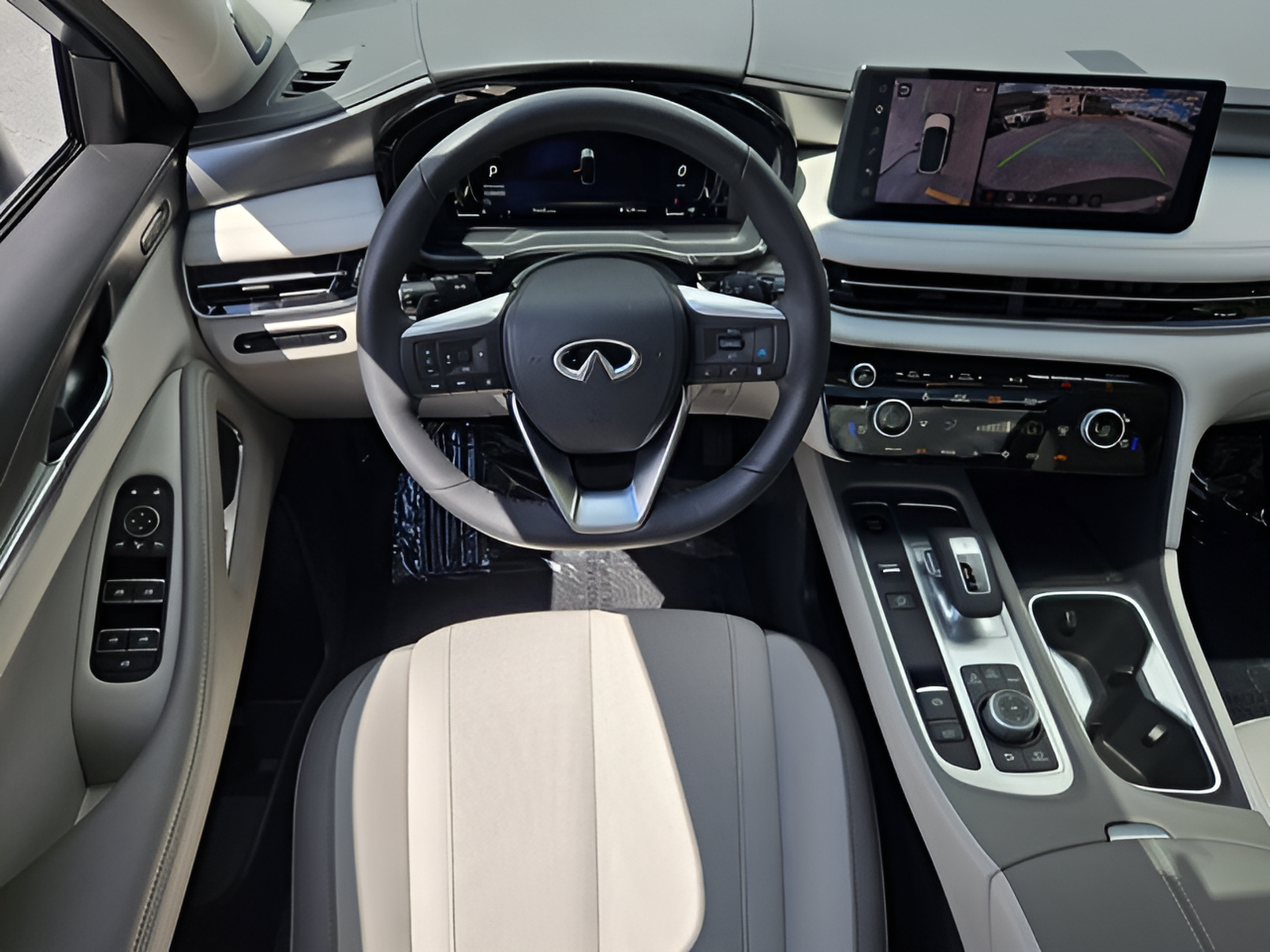 Used 2026 INFINITI QX60 Luxe w/ Cargo Package FWD image 12