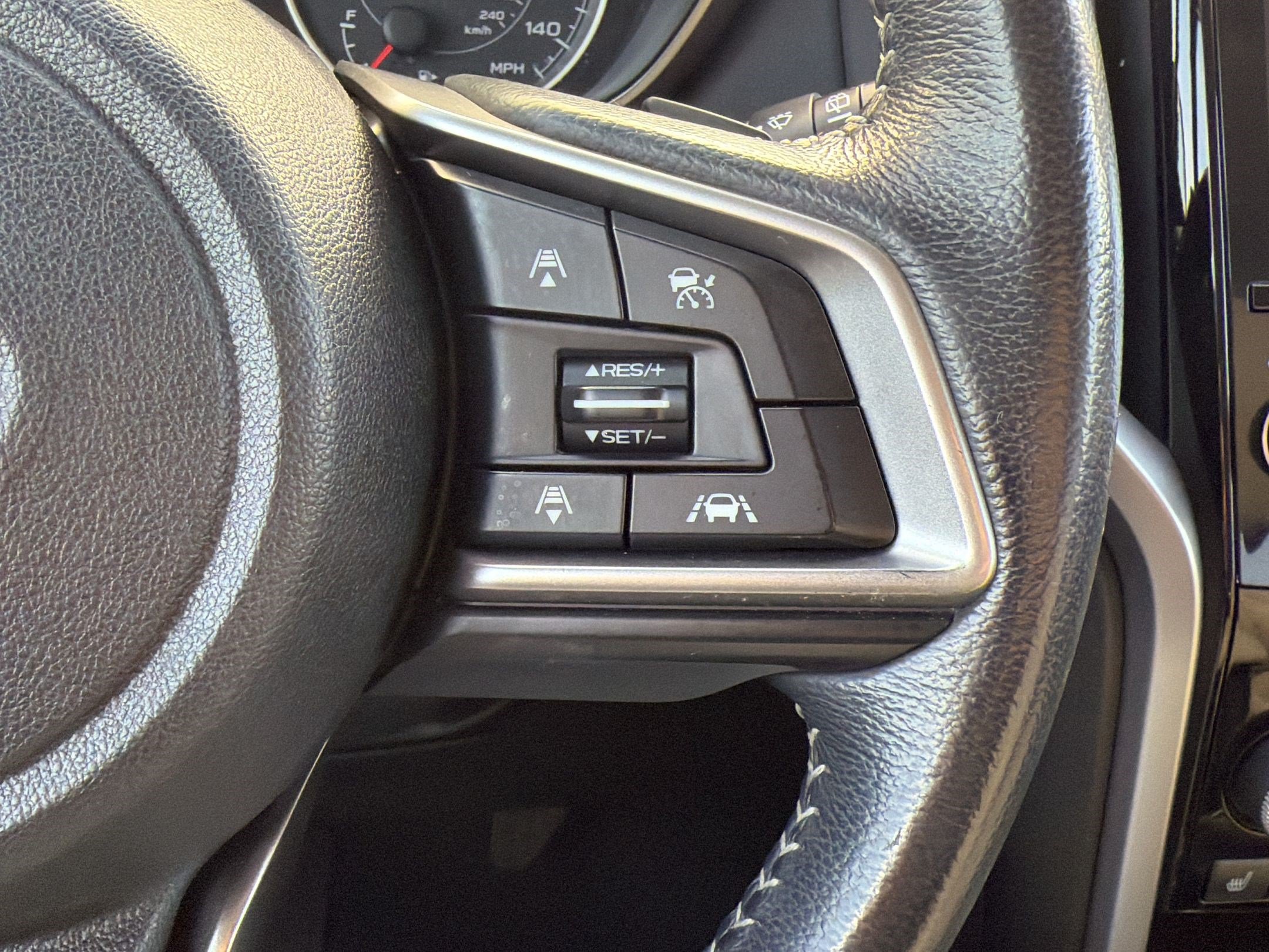 Used 2019 Subaru Ascent Premium w/ Popular Package #2 AWD/4WD image 31