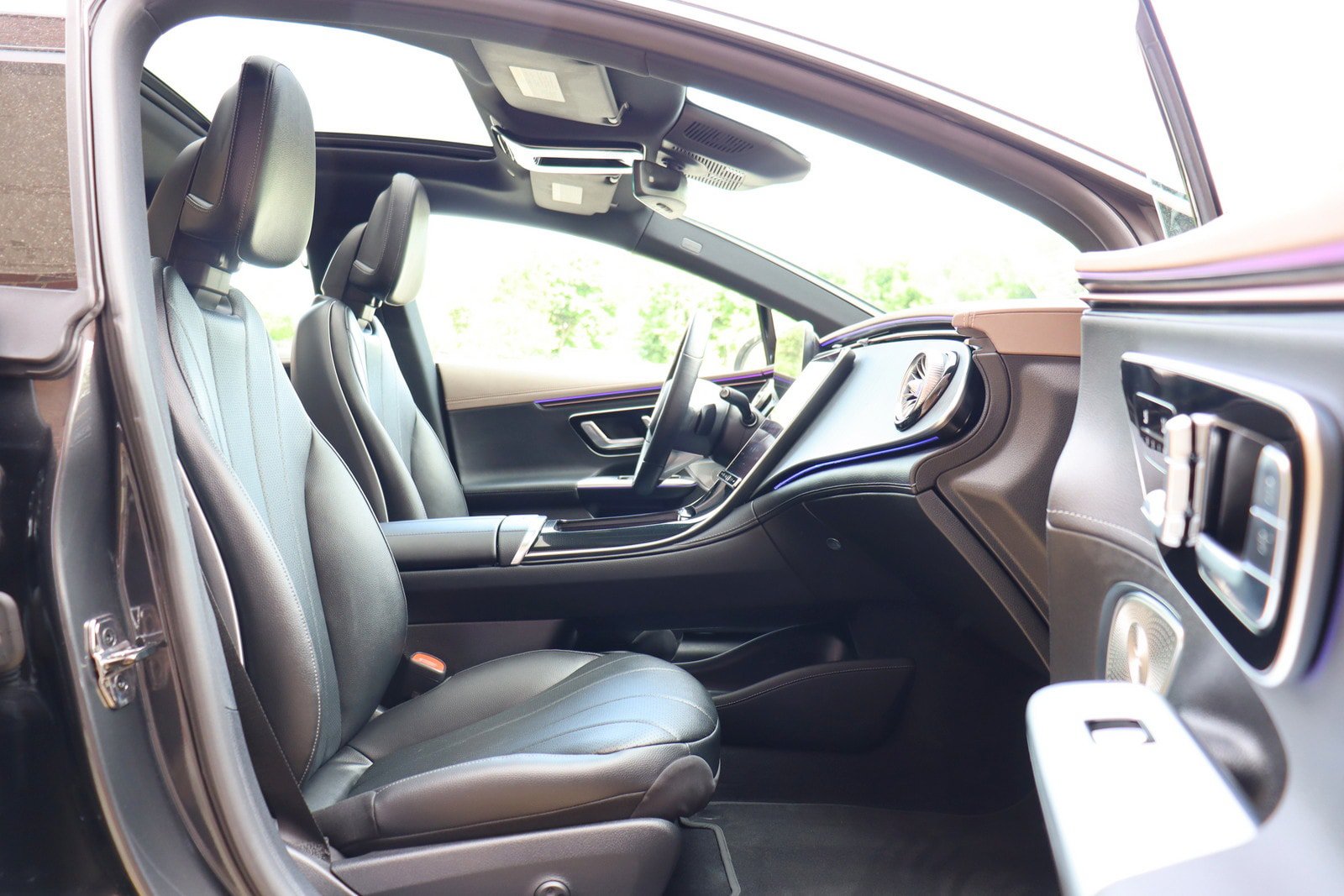 Used 2023 Mercedes-Benz EQE 350+ 4MATIC Sedan image 21