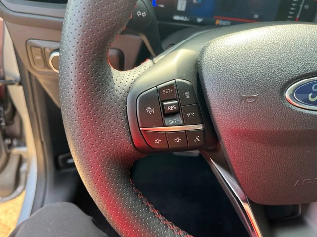 Used 2024 Ford Escape ST-Line w/ Tech Pack #1 FWD image 29