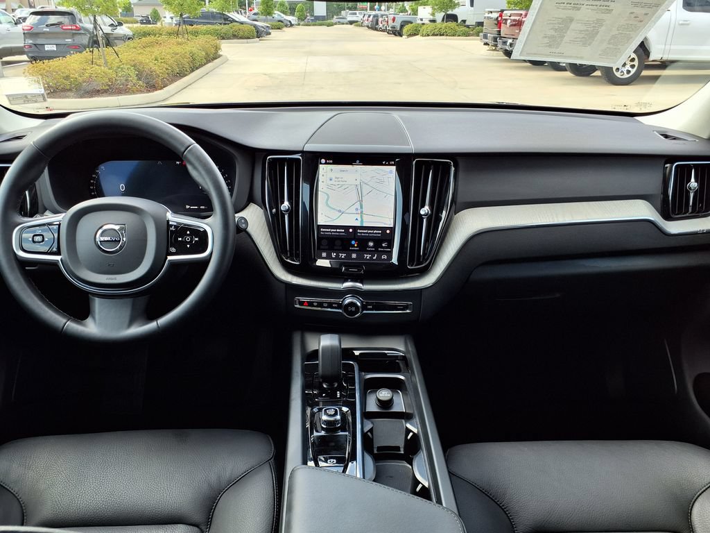 Certified 2025 Volvo XC60 B5 Plus AWD/4WD image 21