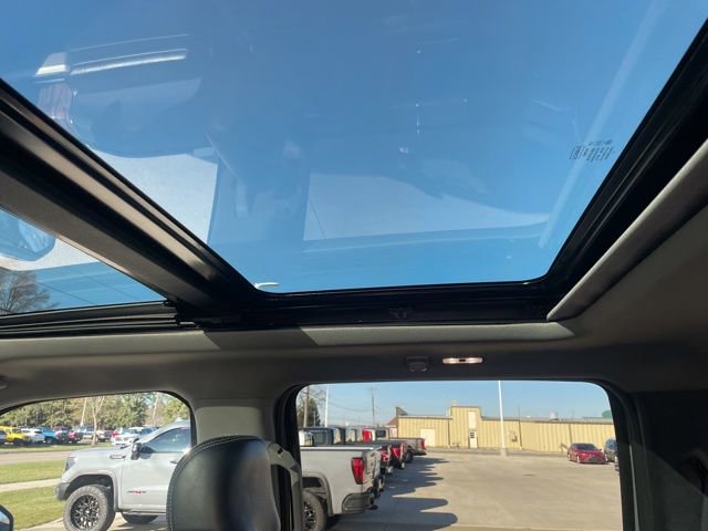 Used 2018 Ford F150 Lariat w/ Equipment Group 502A Luxury image 9