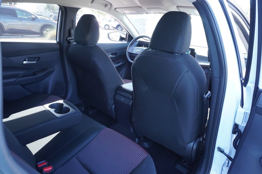 New 2026 Nissan Sentra SR w/ Floor Mat Package FWD image 10