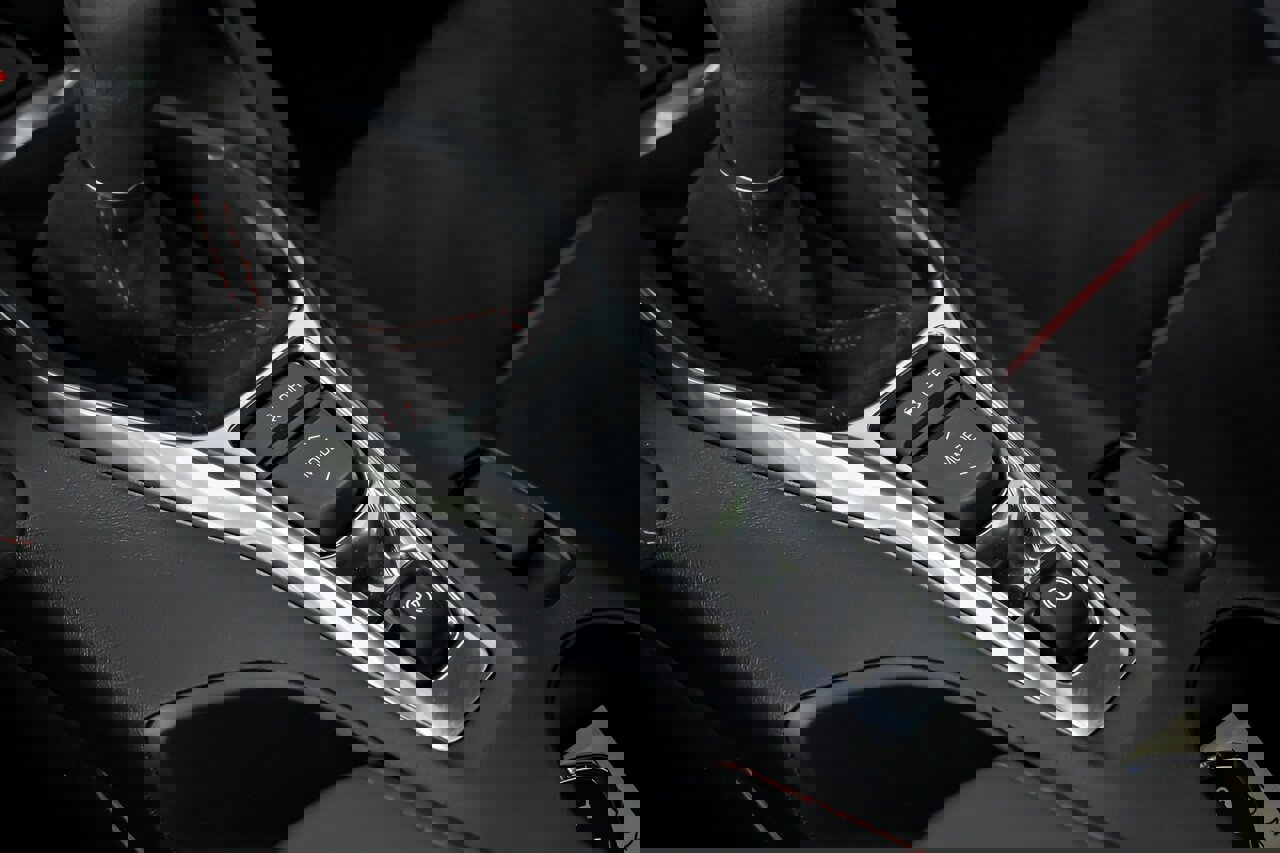 Used 2019 Chevrolet Camaro ZL1 image 39