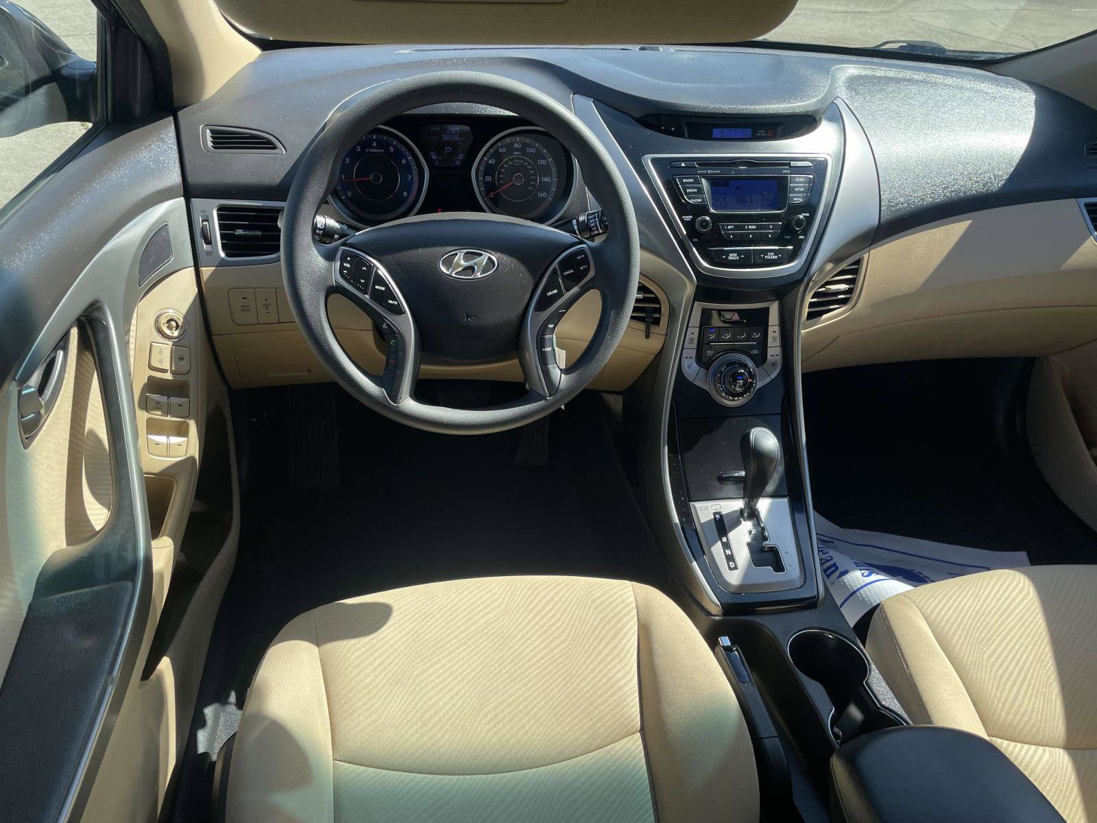 Used 2013 Hyundai Elantra GLS w/ Preferred Pkg FWD image 9