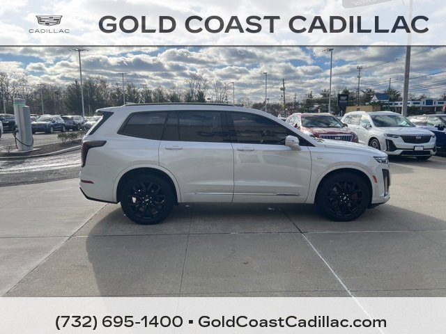 Used 2023 Cadillac XT6 Sport w/ Technology Package image 4