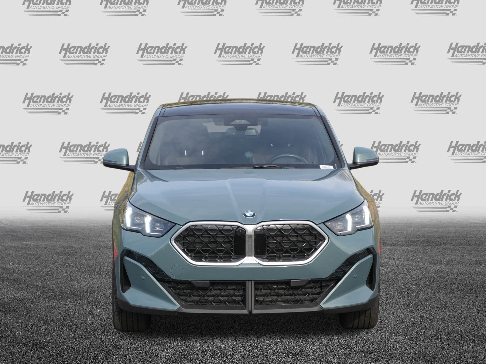 Certified 2025 BMW X2 xDrive28i image 3