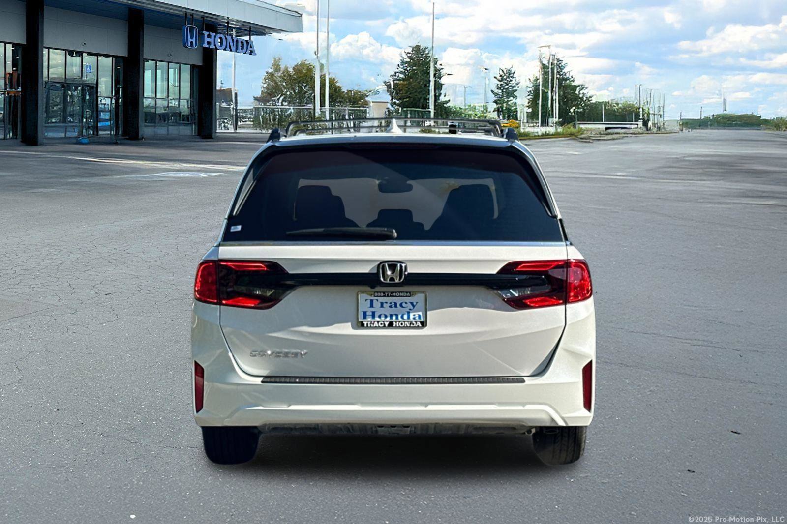 New 2026 Honda Odyssey EX-L image 5