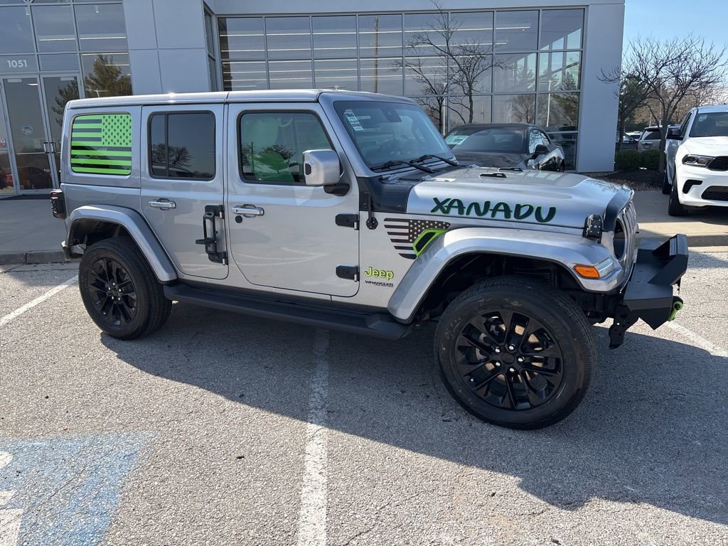 Used 2021 Jeep Wrangler Unlimited Sahara AWD/4WD image 32