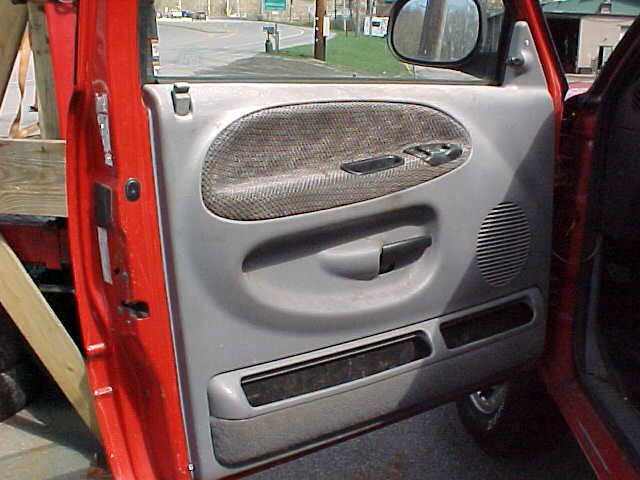 Used 1998 Dodge Ram 2500 Truck 4x4 Quad Cab image 9