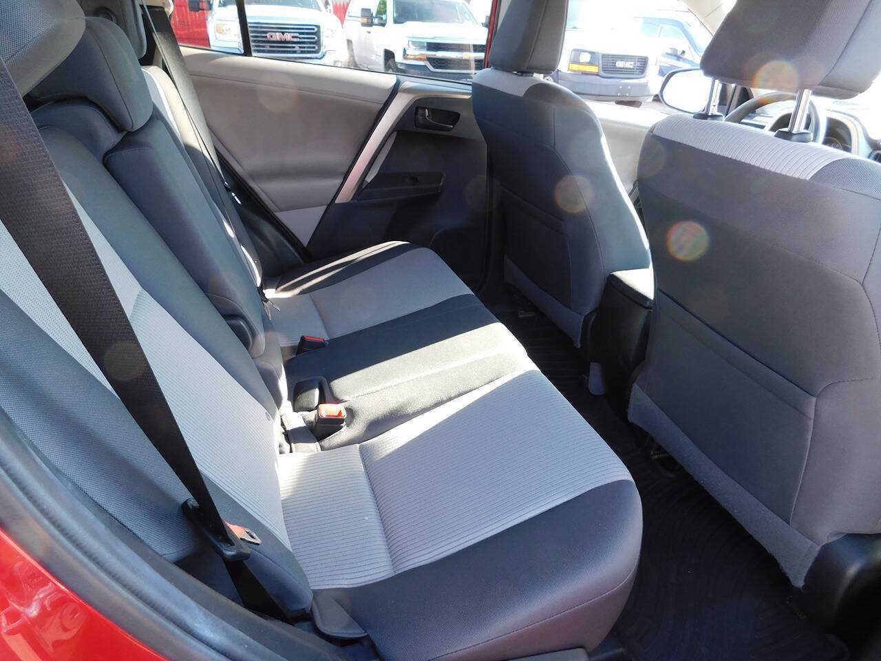 Used 2013 Toyota RAV4 LE AWD/4WD image 29
