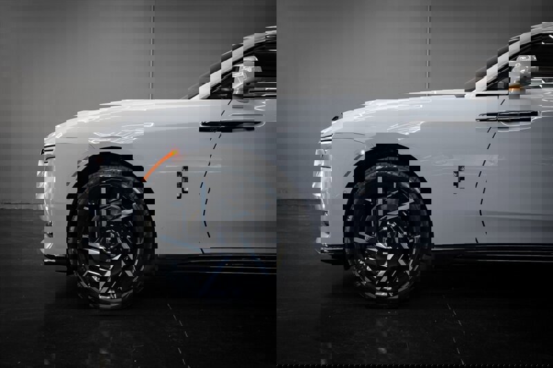 Used 2025 Rolls-Royce Spectre Black Badge w/ Spectre Enhancement Package image 14