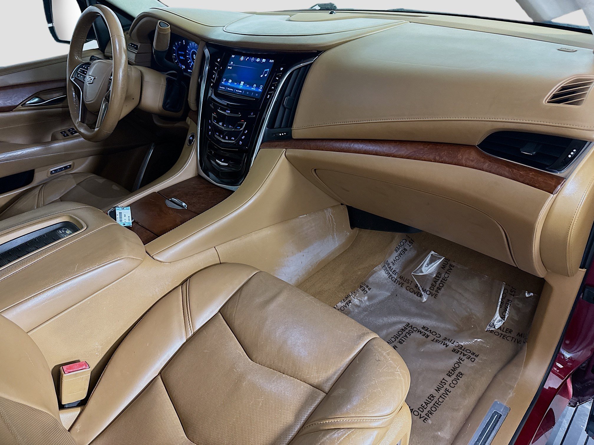 Used 2016 Cadillac Escalade Platinum image 29