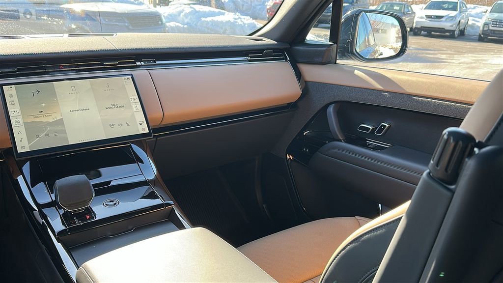 Used 2025 Land Rover Range Rover Sport Dynamic SE image 25