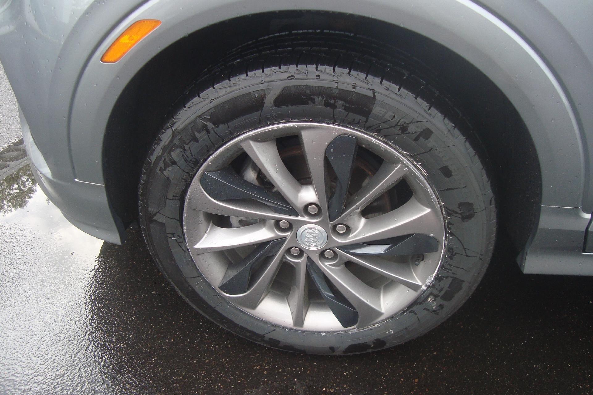 Certified 2023 Buick Encore GX Select w/ Sport Touring Package AWD/4WD image 7