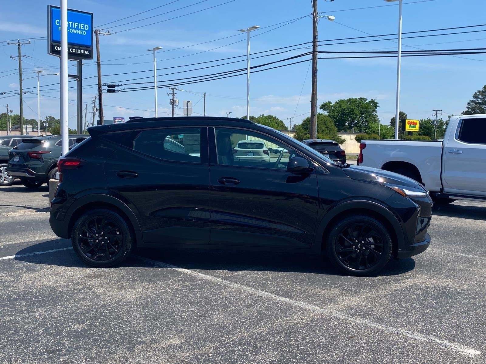 New 2027 Chevrolet Bolt RS w/ Technology Package FWD image 2
