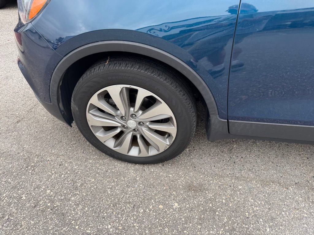 Used 2020 Buick Encore Preferred w/ Safety Package FWD image 12