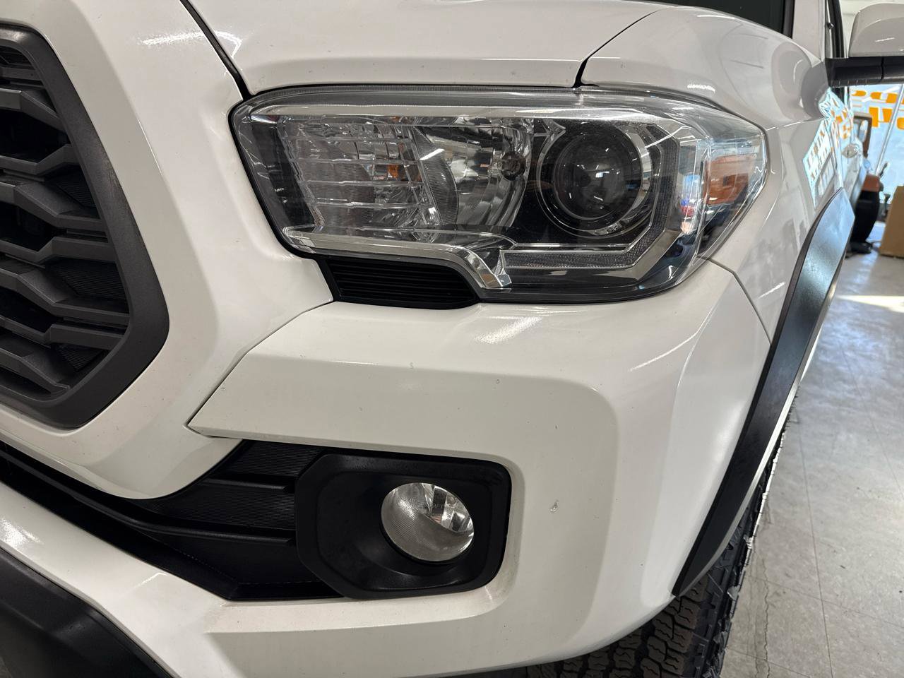 Used 2023 Toyota Tacoma TRD Off-Road w/ Technology Package image 77