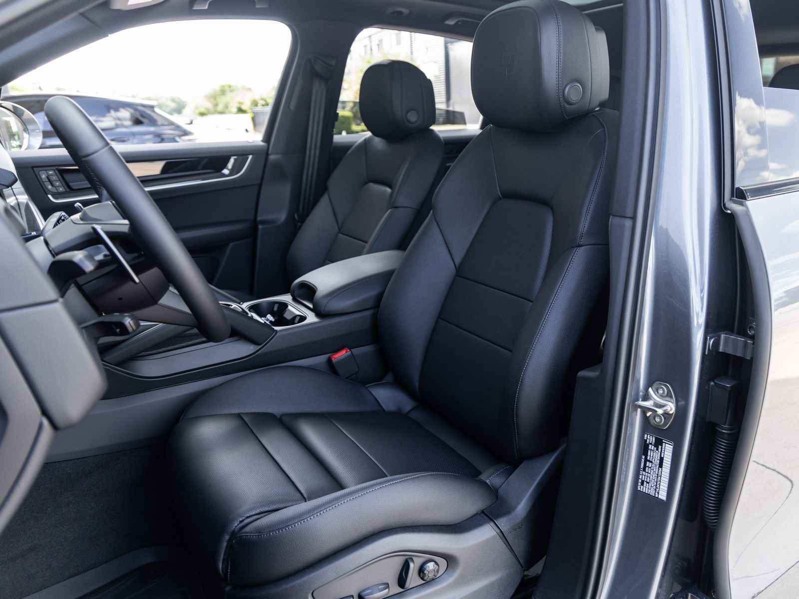 New 2026 Porsche Cayenne S image 5