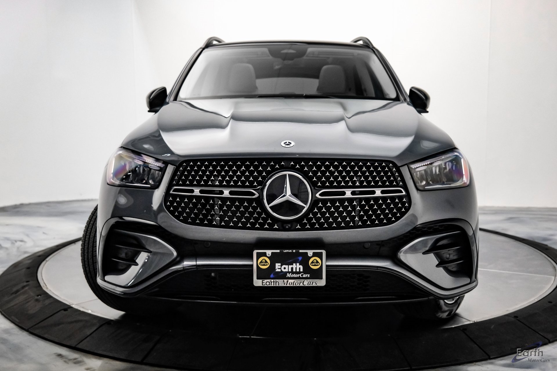 Used 2024 Mercedes-Benz GLE 350 4MATIC image 3