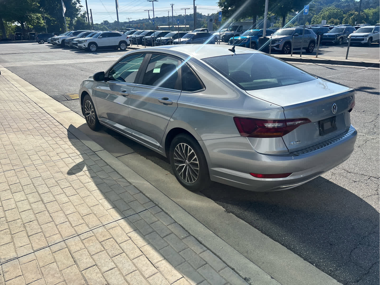 Used 2019 Volkswagen Jetta SE FWD image 5