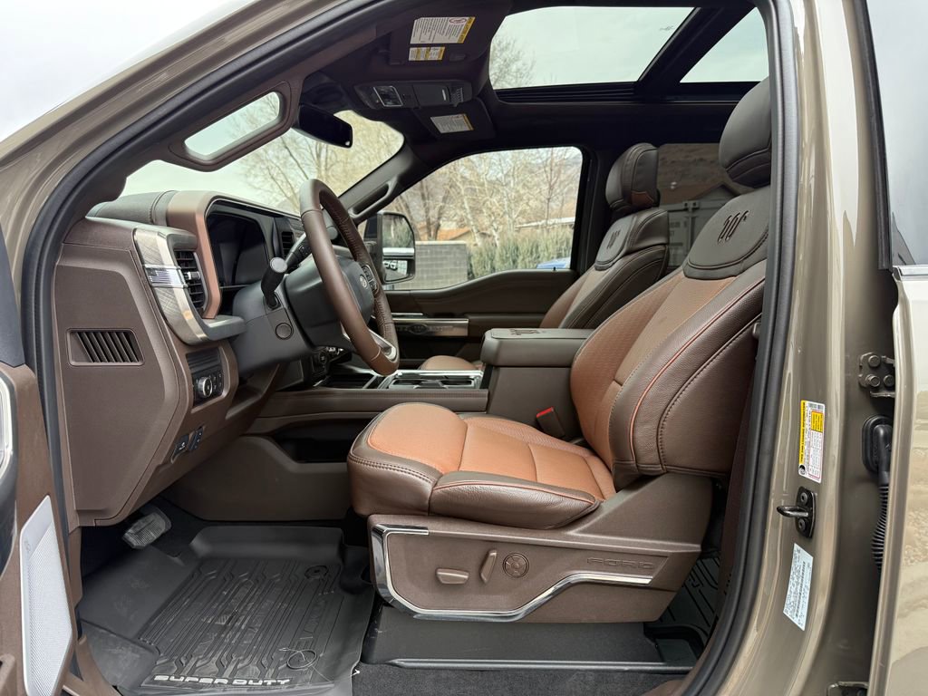Used 2026 Ford F450 King Ranch w/ Chrome Package image 32