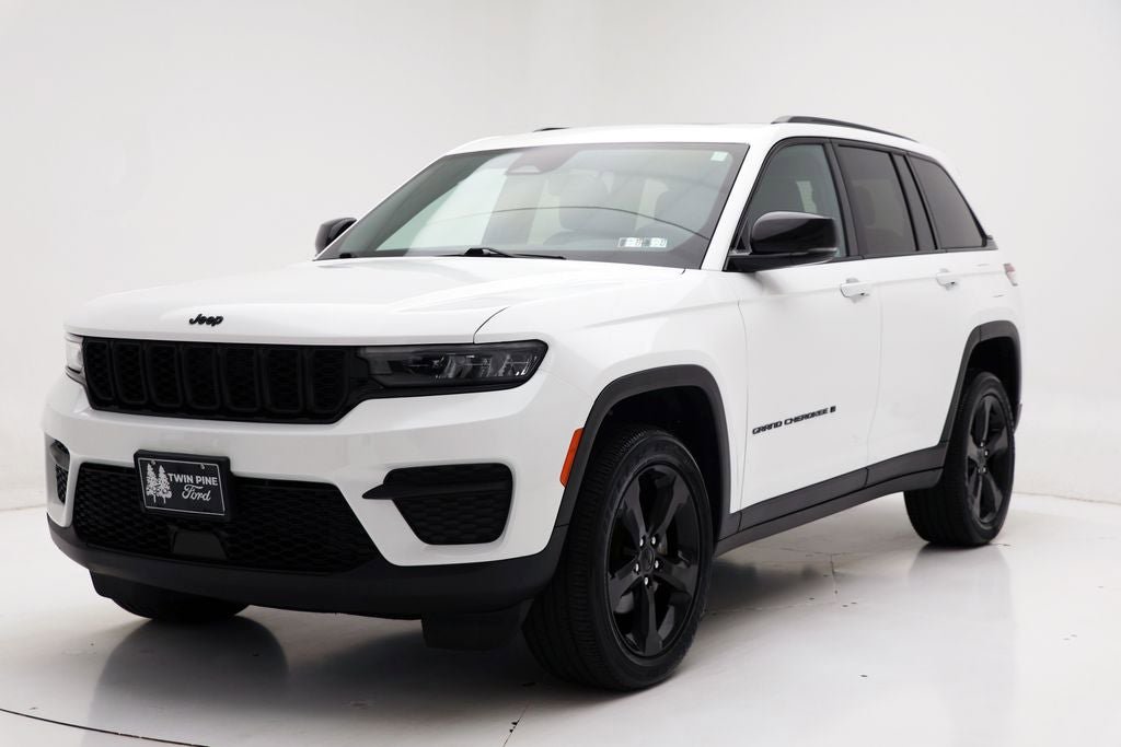 Used 2023 Jeep Grand Cherokee Altitude AWD/4WD video 2