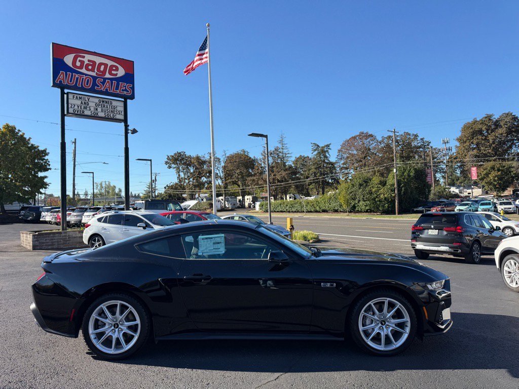 Used 2024 Ford Mustang GT Premium image 6