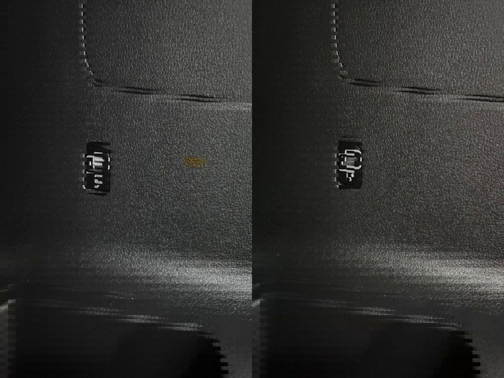 Used 2021 Kia Sorento S w/ Panoramic Sunroof Package image 9