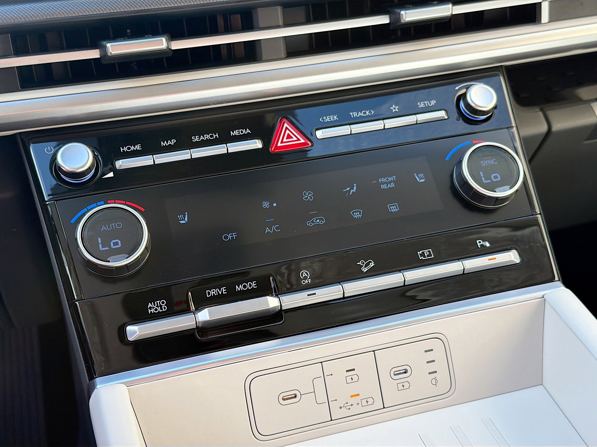 New 2026 Hyundai Santa Fe SEL image 30