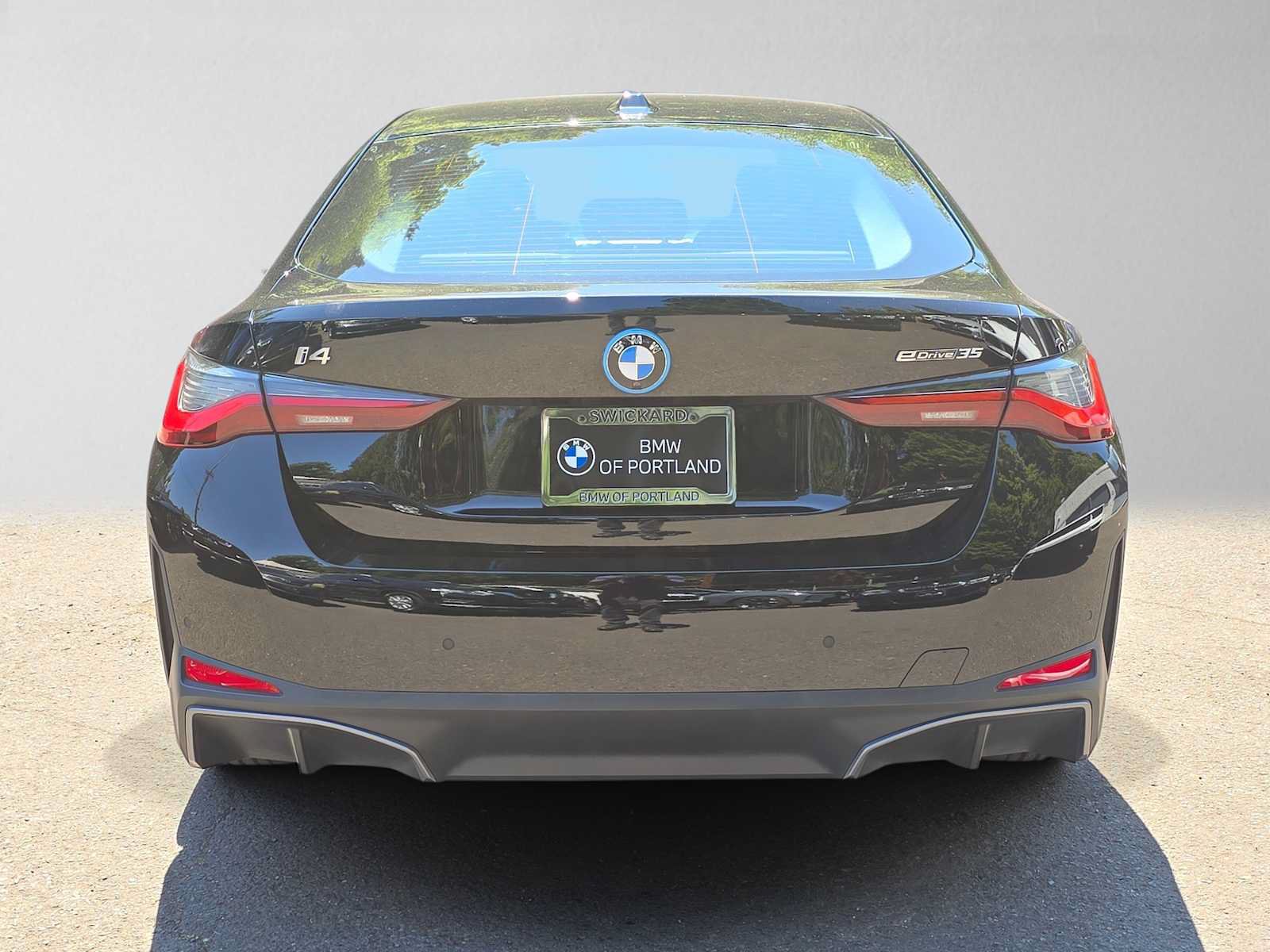 Used 2023 BMW i4 eDrive35 w/ Premium Package RWD image 4